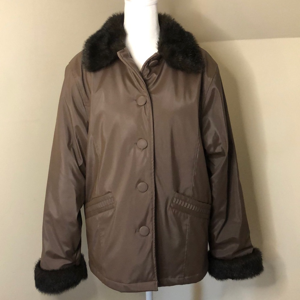 Brown Puffer Jacket With Detachable Fur Collar